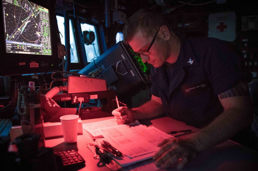 US Navy warship transiting the Strait of Hormuz amid rising Iran-US war tensions